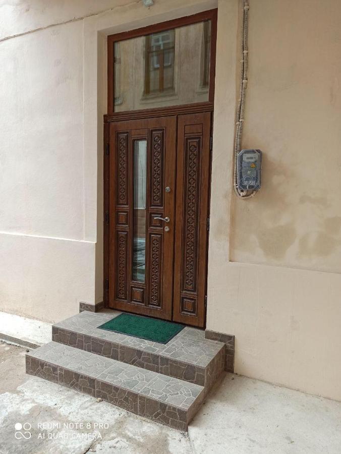 Квартира В Самом Центре Wi-Fi Daire Çernivtsi Dış mekan fotoğraf